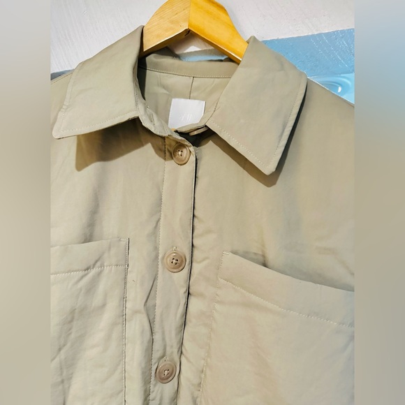 H&M Sage green oversized shacket. Size XS. In perfect condition. - Picture 8 of 10